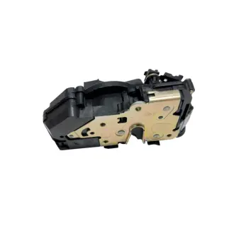 Замок двери задней R Geely EC-7 EC-7RV Aftermarket 1018011210