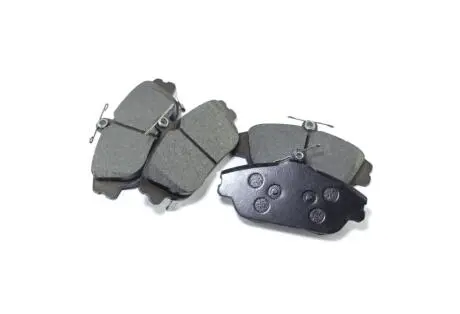 Колодки тормозные передние (с пружинками) Emgrand EC7 EC7RV Aftermarket 1064001724-01