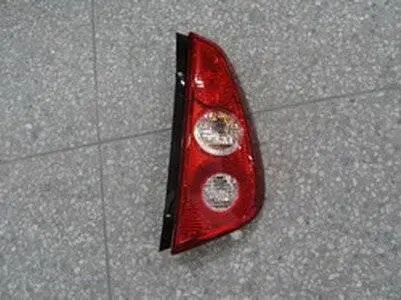 Фонарь задний R (лампочка желтая, белый плафон) BYDF0 Aftermarket LK-4133020