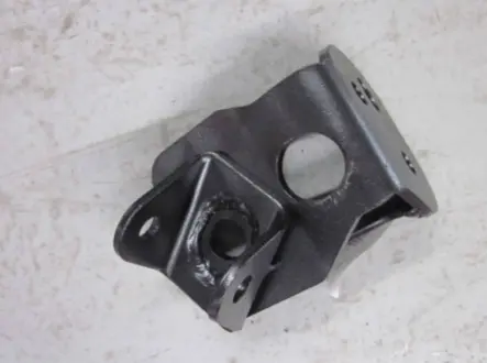 Кронштейн амортизатора заднего R Geely EX-7 Aftermarket 1014012802