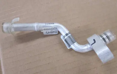 Трубка масляного радиатора металл Geely EC-8 Aftermarket 1016010375