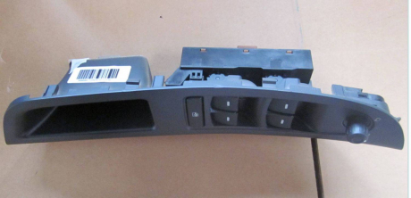 Блок кнопок управления стеклоподъемниками Geely EX-7 KLM Autoparts 1017015397 (фото 1)