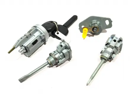 Комплект ключей и личинок Geely MK Aftermarket 1018003964