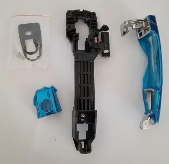 Ручка двери наружная передняя L (кронштейн) Geely MK Aftermarket 1018005039