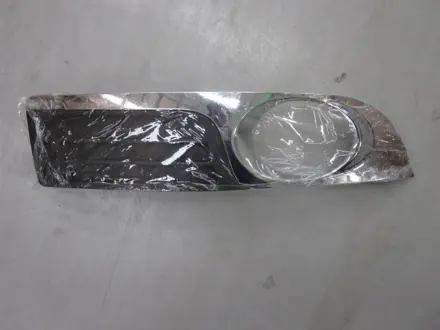 Накладка протитуманної перед фари Geely EC-8 Aftermarket 1018009786