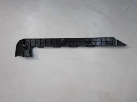 Кронштейн заднього бампера пластикове Aftermarket 1018009842