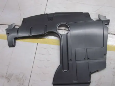 Захист двигуна пластиковий центральний Geely EX-7 Aftermarket 1018010351