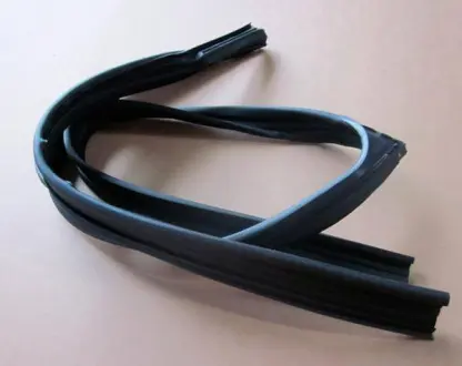 Уплотнитель стекла двери Geely EX-7 Aftermarket 1018010679