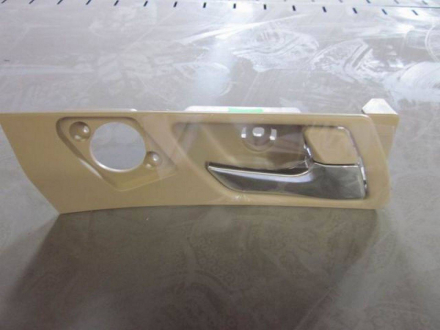 Ручка дверей внутрішня передня права KLM Autoparts 1018010964 (фото 1)