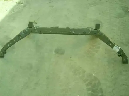 Кріплення радіатора верхній метал Aftermarket 106200205602 (фото 1)