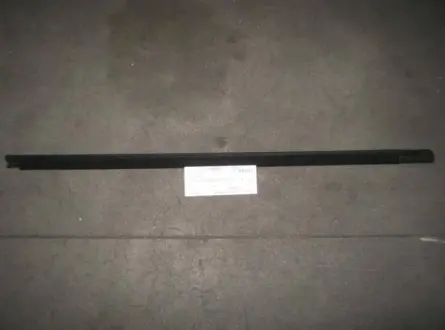 Уплотнитель стекла двери передней L внутренний Geely EC-7/EC-7RV Aftermarket 1068002043