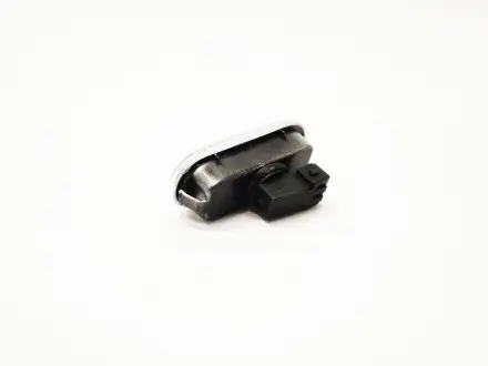 Повторитель поворота (белый) Chery Amulet Aftermarket A11-3731010AB (фото 1)