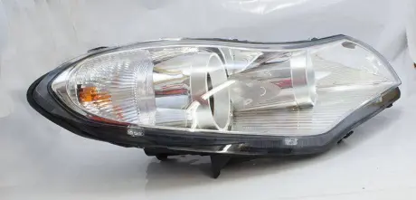 Фара передняя (механ.корректор) R Chery Forza Aftermarket A13-3772020