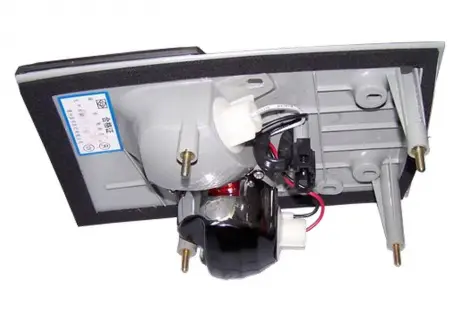 Фонарь задний внутренний R Chery Amulet Aftermarket A15-3773020
