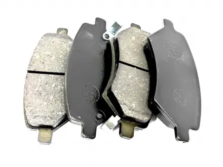 Колодки тормозные передние (универсальные) Chery Karry KLM KLM AutoParts A18-3501080AC