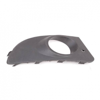 Решетка противотуманной фары правая Chery E5 Aftermarket A21-2803656FL
