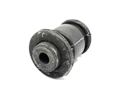 Сайлентблок переднього важеля передній Chery M11 Aftermarket M11-2909050