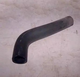 Патрубок радіатора нижній Aftermarket S11-1303112KA (фото 1)