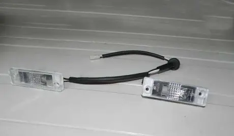 Плафон підсвічування номерного знака Chery QQ S11 Aftermarket S11-3717010 (фото 1)