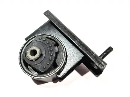 Подушка двигуна задня Chery Tiggo KLM AutoParts T11-1001710