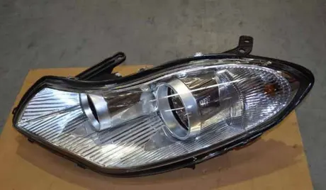 Фара лева CHERY A13-3772010ba
