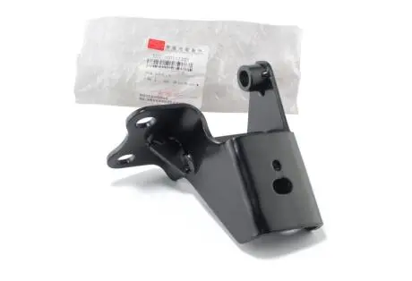 Кронштейн двигателя передний A15 477F CHERY A15-1001611BA
