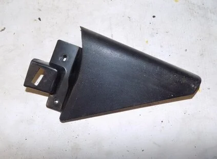 Треугольная накладка Аmulet (A11-A15) CHERY A15-6101233hs