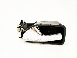 Ручка відкриття дверей внутрішня ліва Amulet (A11-A15) CHERY A15-6105120be