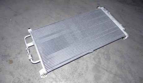 Радиатор кондиционера E5 CHERY A21-8105010fl