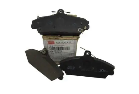 Комплект тормозных колодок передних Eastar (B11) Tiggo (T11) CHERY B11-6bh3501080