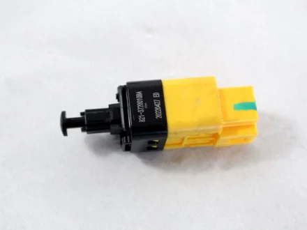 Датчик стоп-сигналу J68/T15/T18/T19/T1E CHERY B21-3720010ba