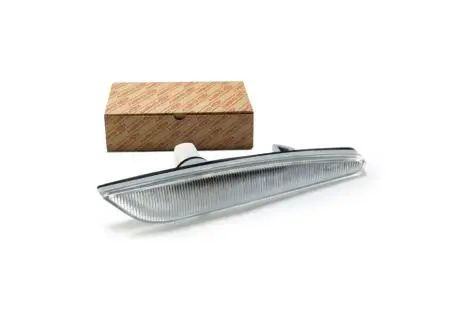 Повторитель поворота в крыло R M11 CHERY M11-3731020