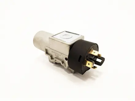 Корпус замка зажигания QQ CHERY S11-3704010