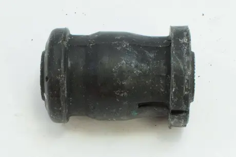 Сайлентблок переднього важеля передній Tiggo CHERY T11-2909070