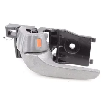 Внутрішня ручка дверей задніх лівих CHERY T11-6205130pf