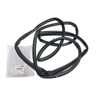 Уплотнитель дверей передней правой Tiggo (T11) CHERY T11-6207120pf