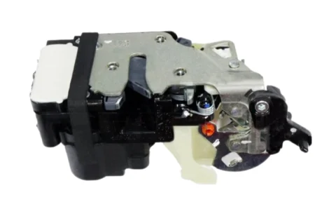 Замок двери задней правой CHERY T15-6205020