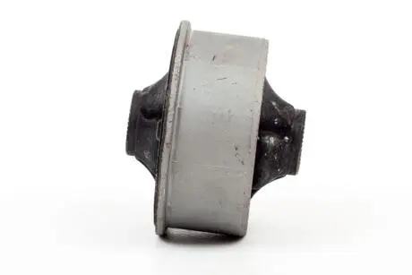 Сайлентблок переднего рычага задний (большой) Geely GC7 CTR 1064001328