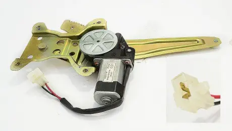 Стеклоподъемник двери задней L MK GEELY 1018005663