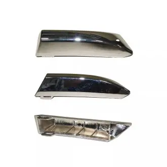 Заглушка хромированная накладки левого фонаря переднего бампера Emgrand EC7, EV300/EV350 GEELY 1018062132