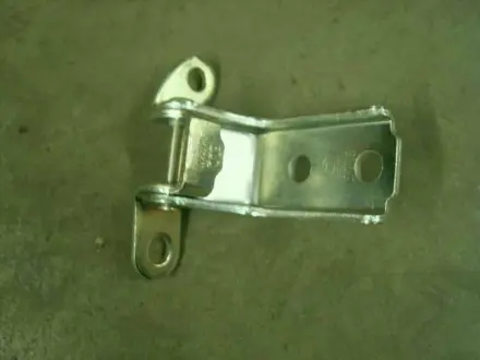 Петля двери задней L нижняя EC-7 EC-7RV GEELY 1062002800