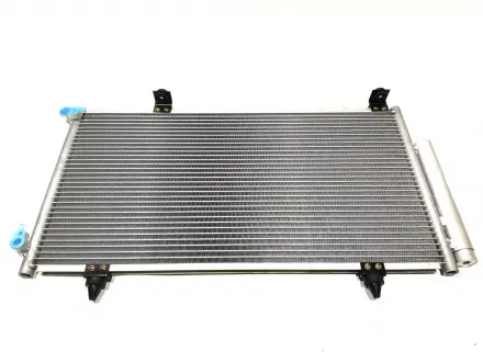 Радиатор кондиционера Geely MK Kimiko 1018002713