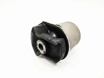 Сайлентблок задньої балки KLM KLM AutoParts 4872552010