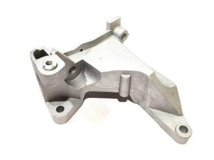 Кронштейн генератора Chery KLM KLM AutoParts A11-3701118