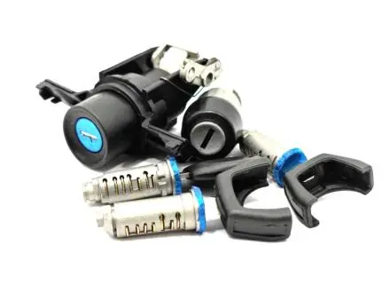 Комплект ключей и личинок Chery Amulet KLM KLM AutoParts A11-8CB6105H4