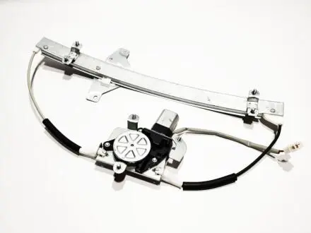 Стеклоподъемник двери задней (с мотором) L Chery Eastar KLM KLM AutoParts B11-6204110