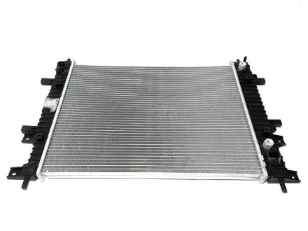 Радиатор охлаждения (АКП) Chery Tiggo2 KLM KLM AutoParts J42-1301110AB