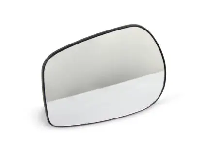 Зеркальный элемент левый (без подогрева) Chery Tiggo Aftermarket T11-8202107