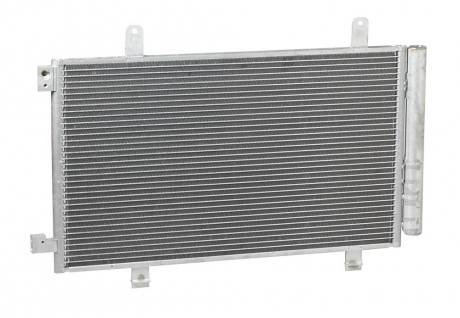 Радіатор кондиціонера SX4 1.5 / 1.6 (05-) АКПП, МКПП LUZAR LRAC 2479 (фото 1)