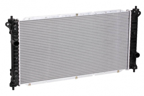 Радиатор охлаждения Korando C 2.0i / 2.0XDi (10-), New Actyon 2.0i / 2.0XDi (10-) МКПП LUZAR LRc 1755 (фото 1)